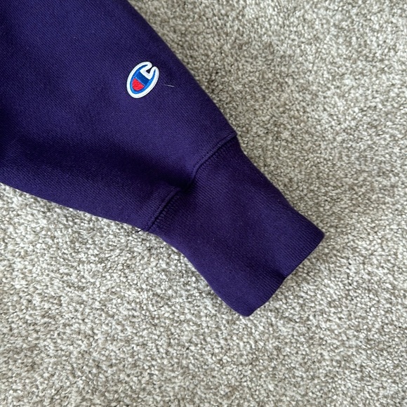 purple champion medium nyu sweatshirt - Picture 4 of 5